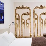 فندق مبيت وإفطار فيا ديل كورسو هوم 4*