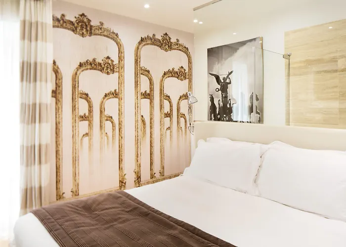 Via Del Corso 4* Roma