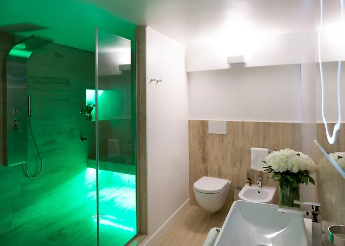 Via Del Corso 4* Roma